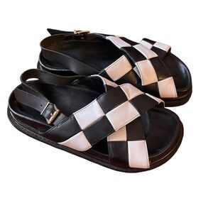 ALOHAS Black and White Sandals